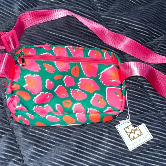 Mary Square Boutique Belt Bag Wild Child - Picture 4 of 15